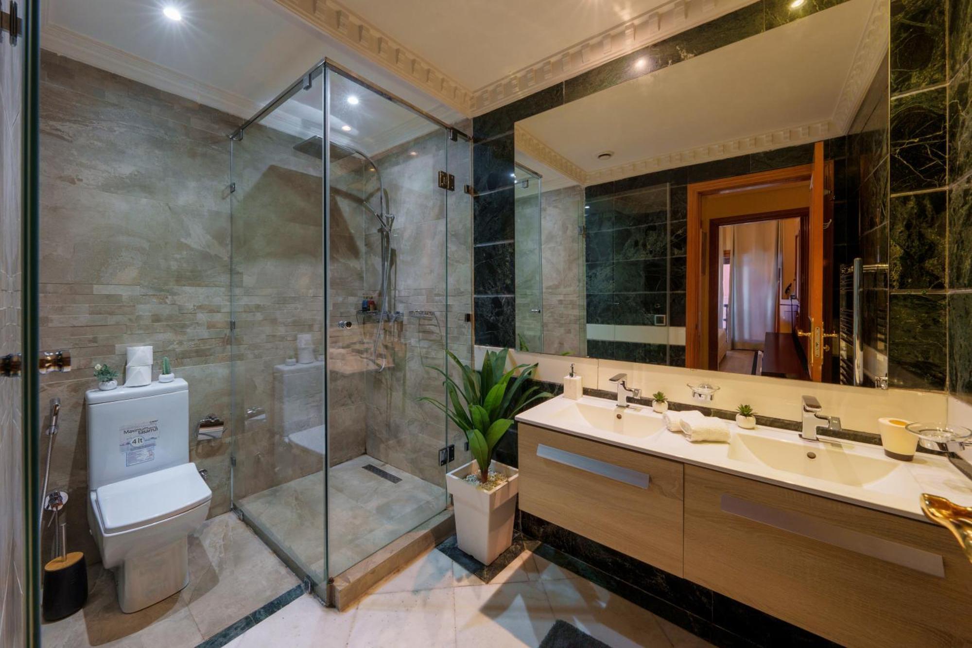 Appartement Haut Standing Gueliz Plaza Avec Vue Marakeş Dış mekan fotoğraf